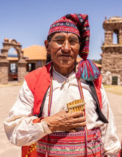 Peru traditionell gekleidet
